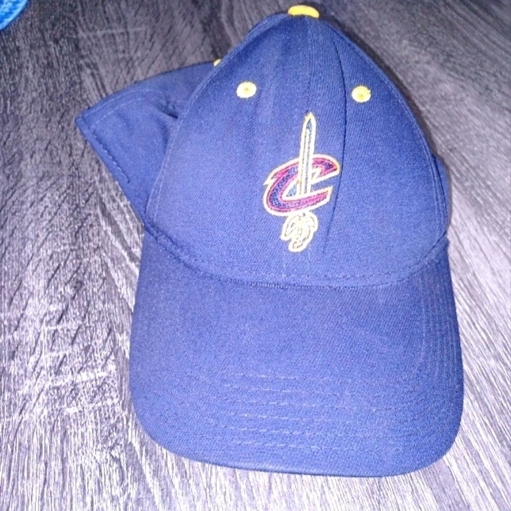 Youth Cleveland Cavaliers Hat (OSFM)